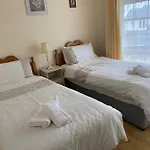 Дом отдыха Cozy Seaside Home,3 Minute Walk To Village/beach Лехинч