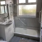 Дом отдыха Cozy Seaside Home,3 Minute Walk To Village/beach *