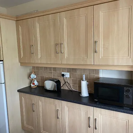 Cozy Seaside Home,3 Minute Walk To Village/beach *